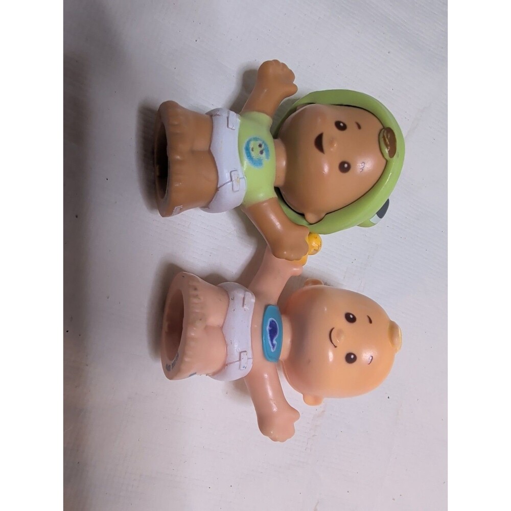 little people fisher price Babies Lot Of 2